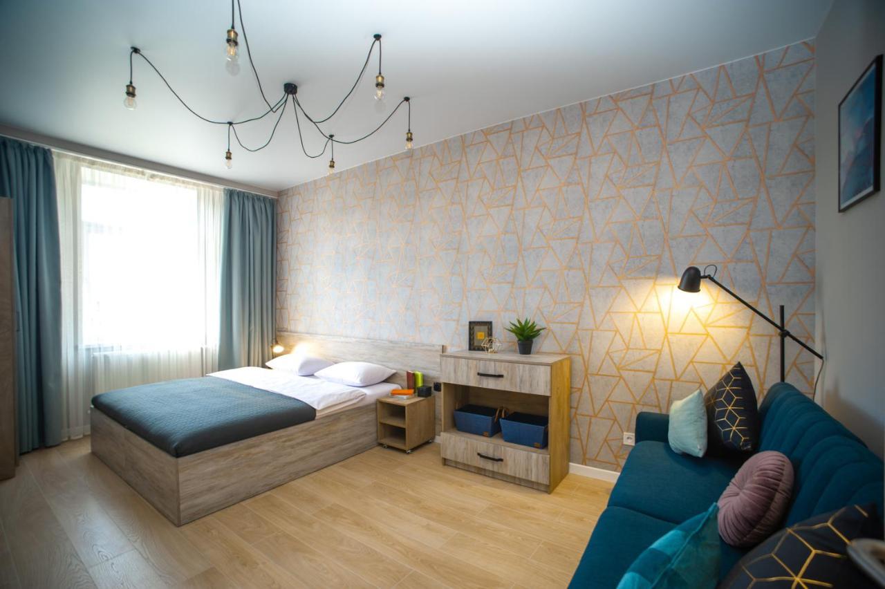 3 Bedroom, 2 Bathroom Apartment Near Forum 利沃夫 外观 照片