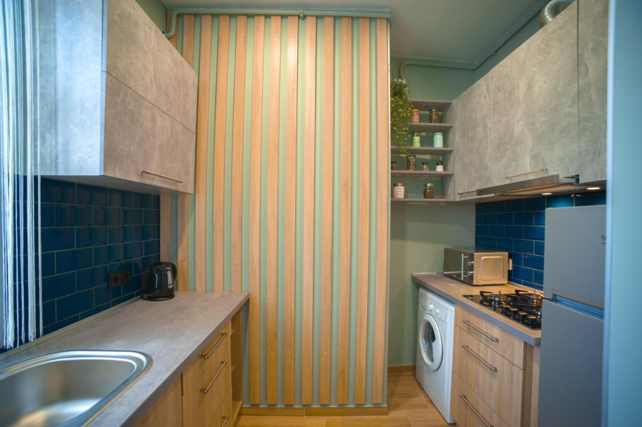 3 Bedroom, 2 Bathroom Apartment Near Forum 利沃夫 外观 照片