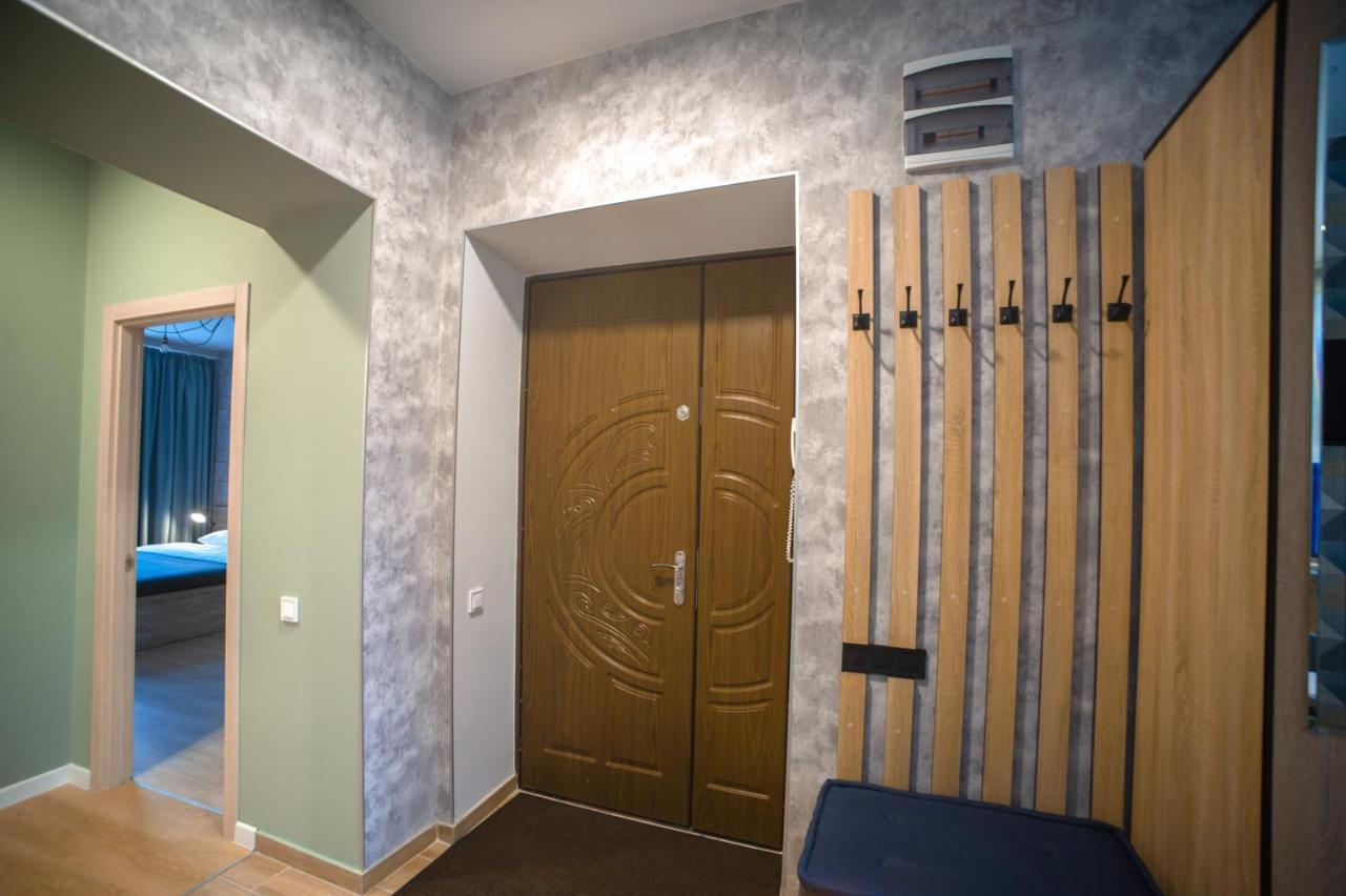3 Bedroom, 2 Bathroom Apartment Near Forum 利沃夫 外观 照片