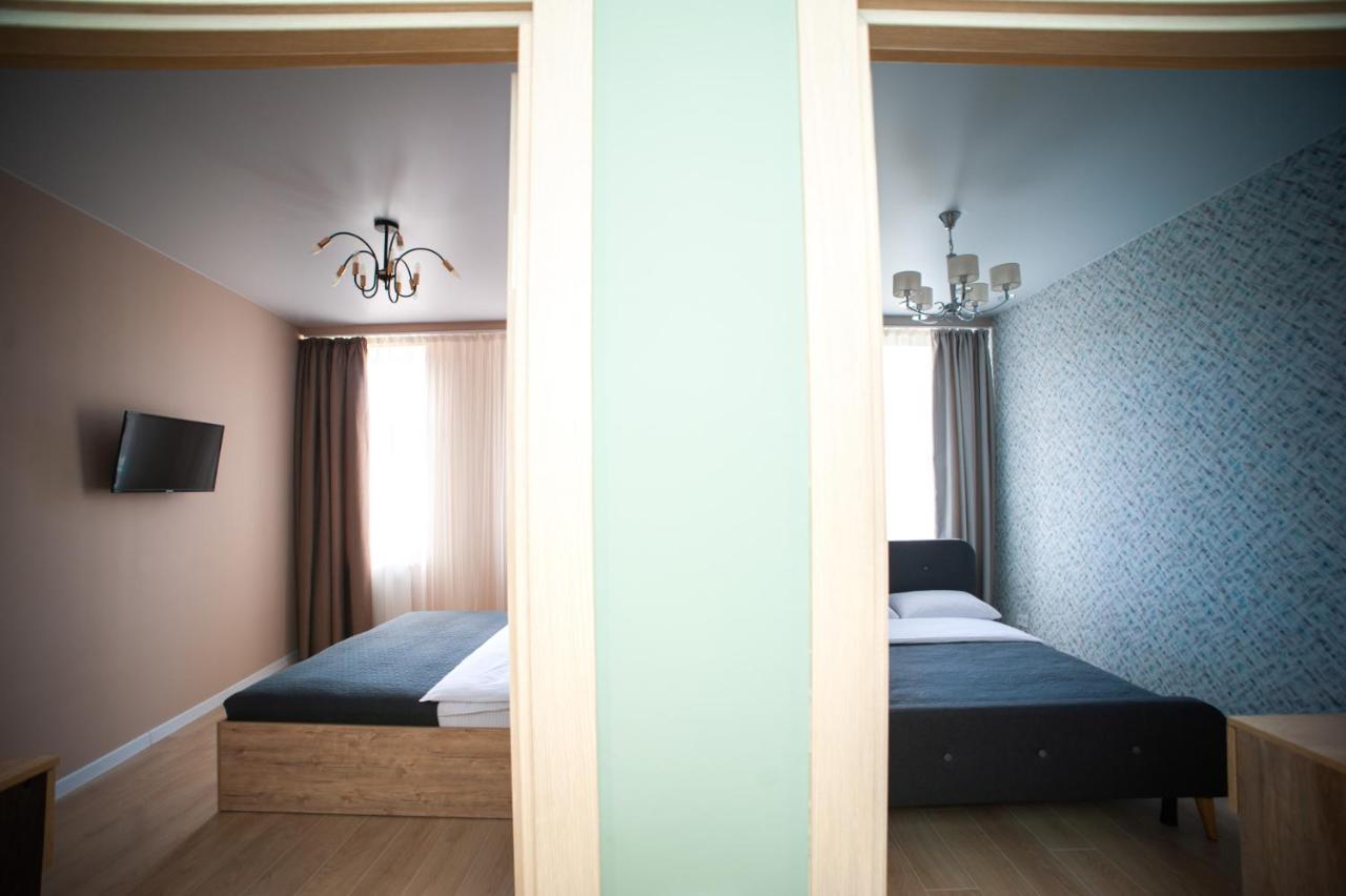 3 Bedroom, 2 Bathroom Apartment Near Forum 利沃夫 外观 照片